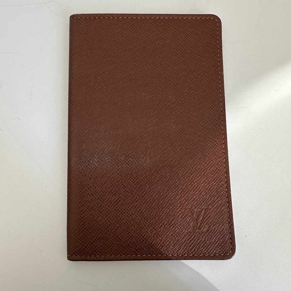 Low start ! Louis Vuitton Rich Brown Textured Cover